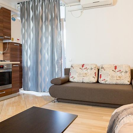 Garsoniere Dinu Apartment บูคาเรสต์ ภายนอก รูปภาพ