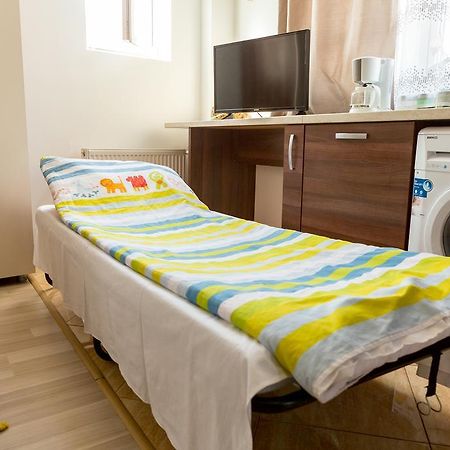 Garsoniere Dinu Apartment บูคาเรสต์ ภายนอก รูปภาพ