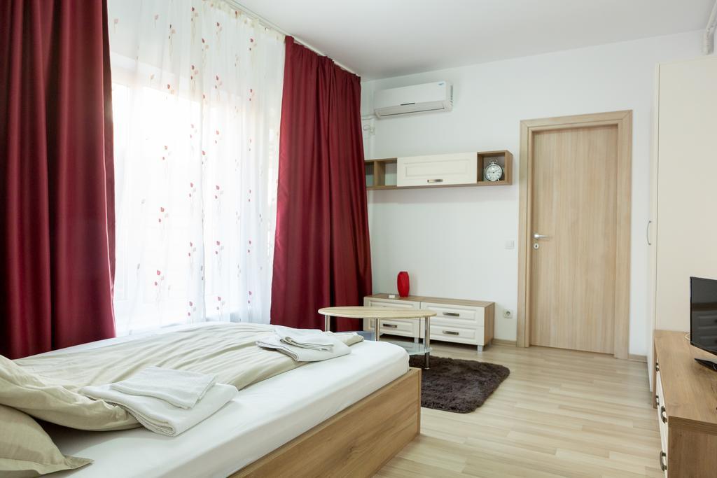 Garsoniere Dinu Apartment บูคาเรสต์ ภายนอก รูปภาพ